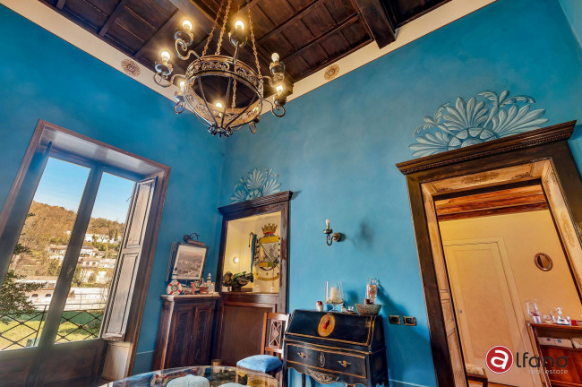 Palazzo storico in vendita a Isola del Liri