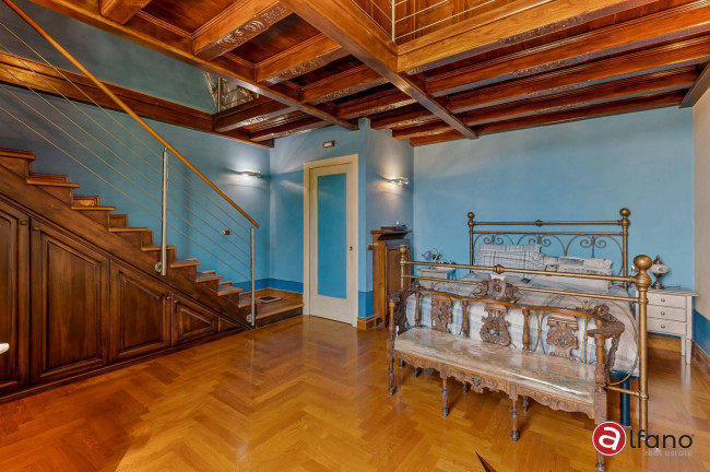 Palazzo storico in vendita a Isola del Liri