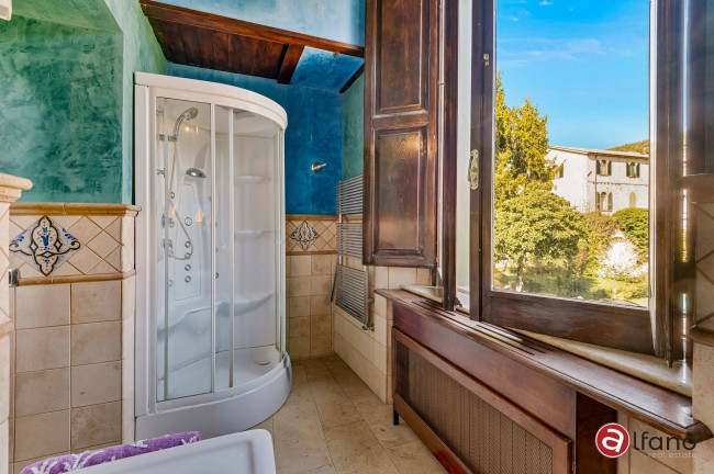 Palazzo storico in vendita a Isola del Liri