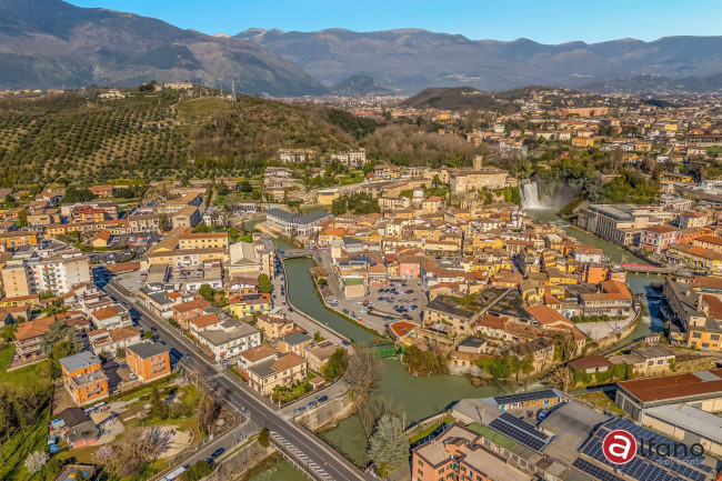 Palazzo storico in vendita a Isola del Liri