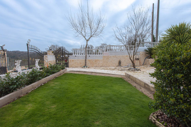 Villa for sale in Giuliano di Roma