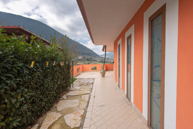 Villa for sale in Giuliano di Roma