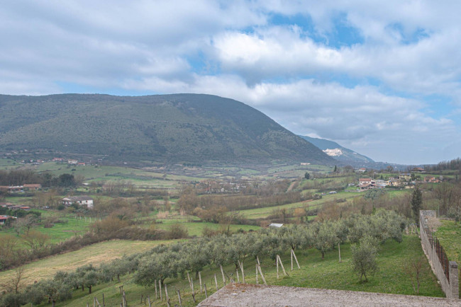 Villa for sale in Giuliano di Roma