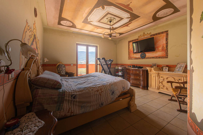 Villa for sale in Giuliano di Roma