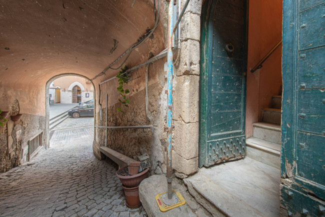 typical historical house for sale in Monte San Giovanni Campano