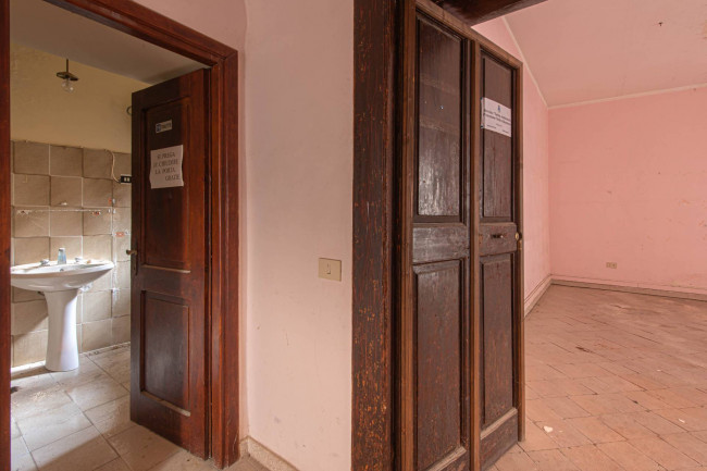typical historical house for sale in Monte San Giovanni Campano