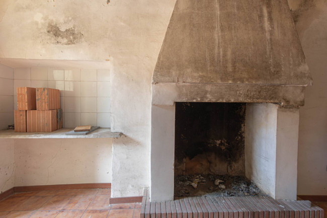 typical historical house for sale in Monte San Giovanni Campano