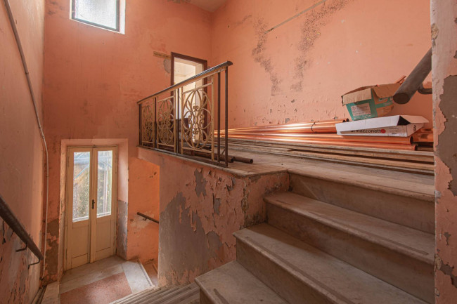typical historical house for sale in Monte San Giovanni Campano