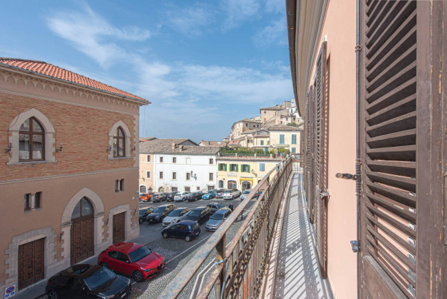 typical historical house for sale in Monte San Giovanni Campano