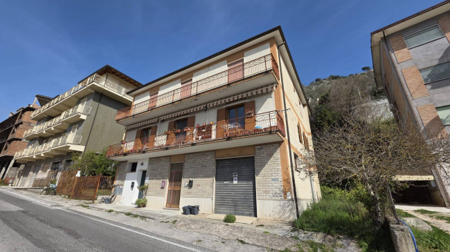 soluzione semiindipendente in vendita a Arce