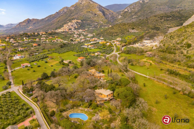 Villa in vendita a Castrocielo