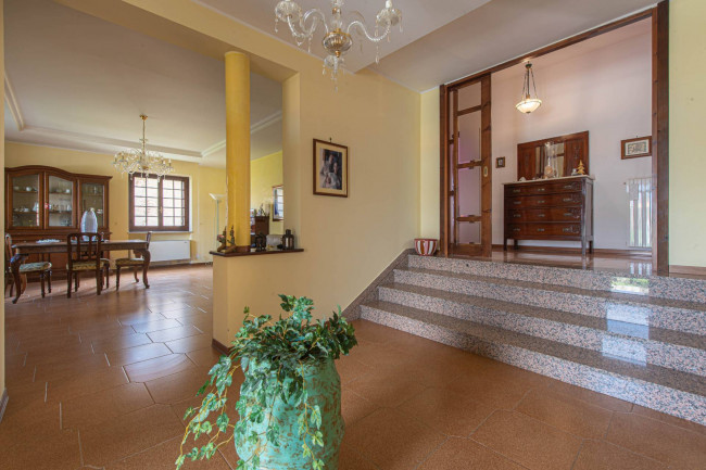 manor house for sale in Arce