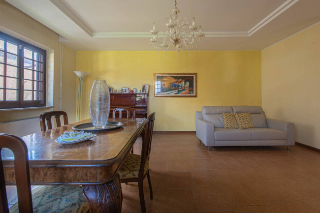 manor house for sale in Arce