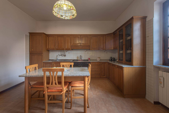 manor house for sale in Arce