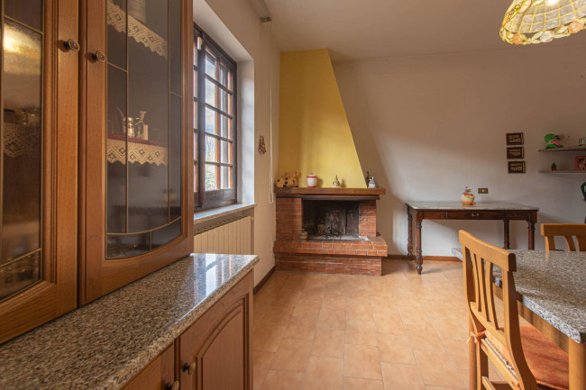 manor house for sale in Arce