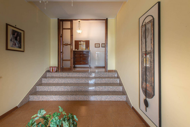 manor house for sale in Arce