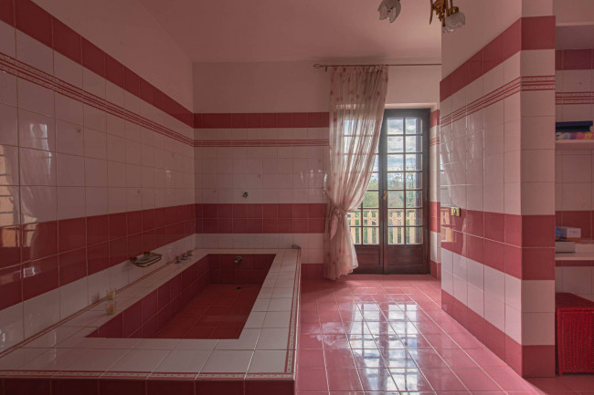 manor house for sale in Arce