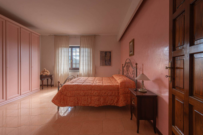 manor house for sale in Arce