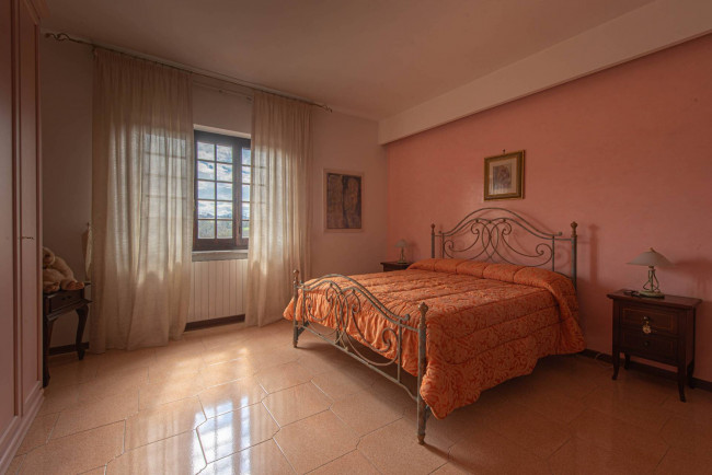 manor house for sale in Arce