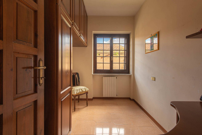 manor house for sale in Arce