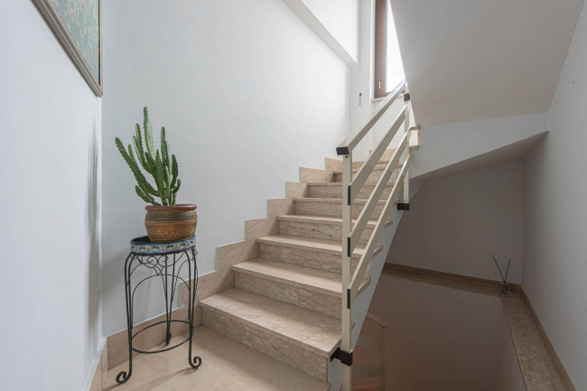 manor house for sale in Arce