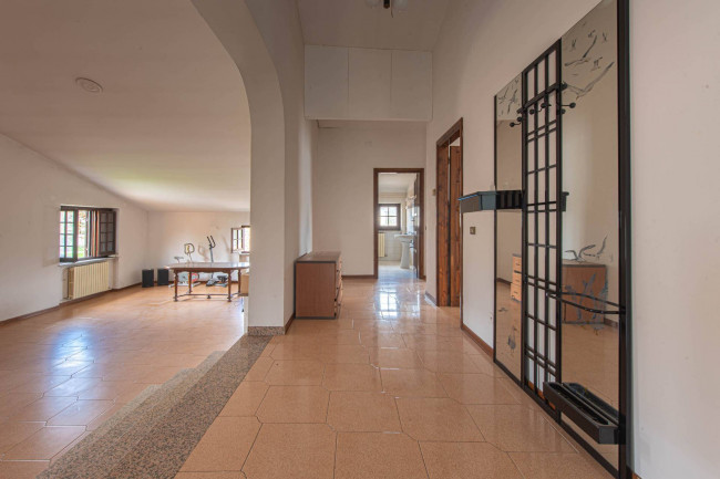 manor house for sale in Arce