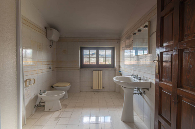 manor house for sale in Arce