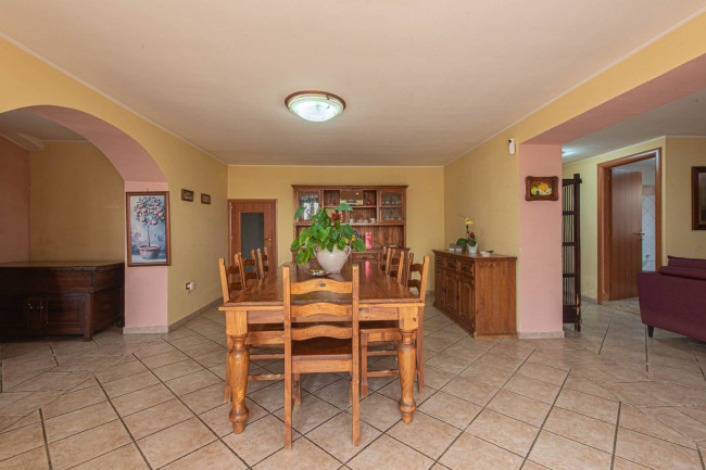 manor house for sale in Arce