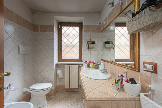 manor house for sale in Arce