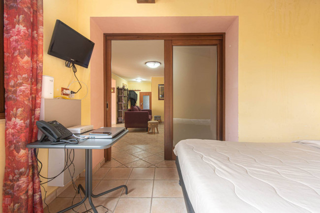 manor house for sale in Arce