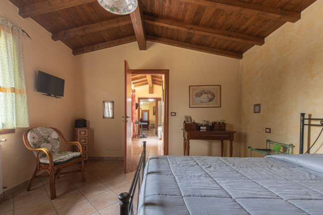 manor house for sale in Arce