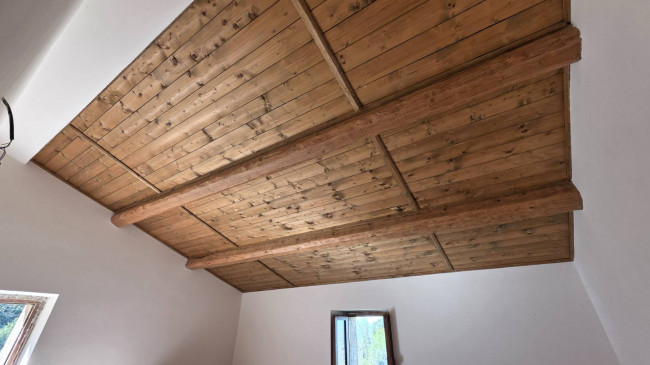 farmhouse for sale in Santopadre