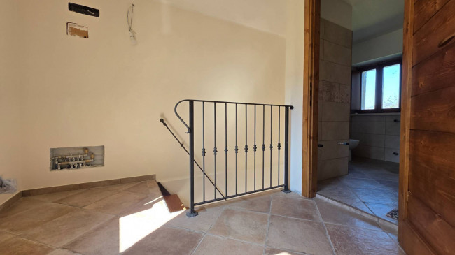 farmhouse for sale in Santopadre