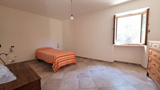 farmhouse for sale in Santopadre