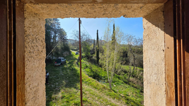 farmhouse for sale in Santopadre