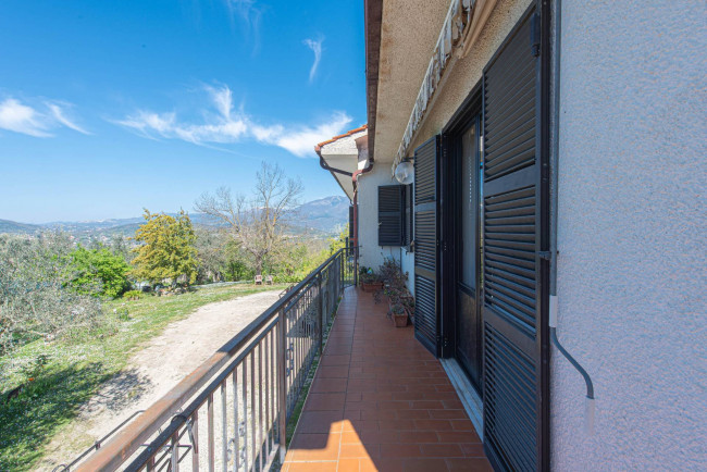 Villa for sale in Fontana Liri