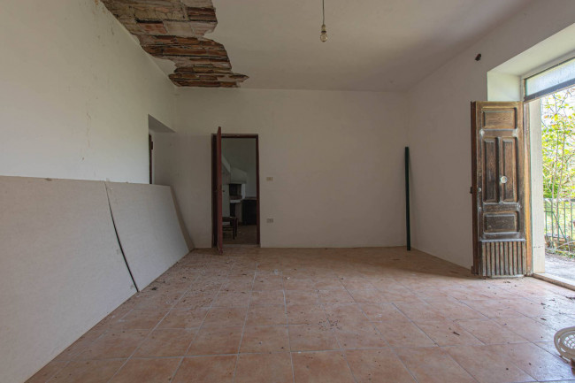 Casa indipendente in vendita a Posta Fibreno