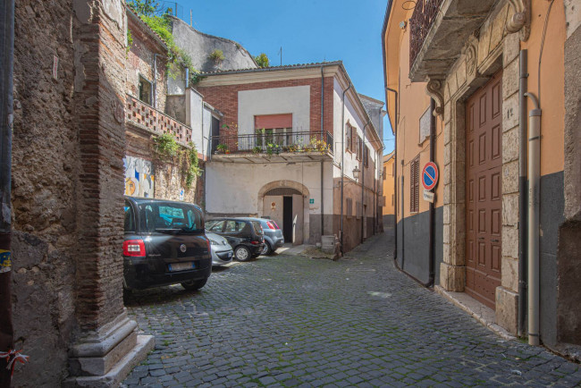 House in Monte San Giovanni Campano - Image 4
