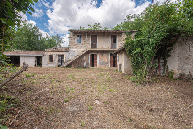 Casale di campagna in vendita a Roccasecca