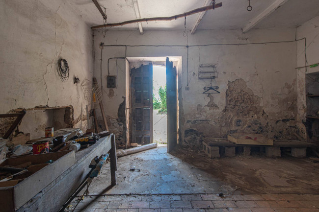 farmhouse for sale in Roccasecca