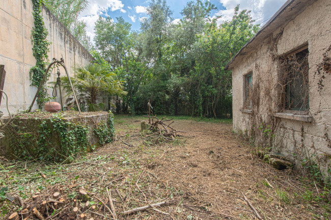 farmhouse for sale in Roccasecca