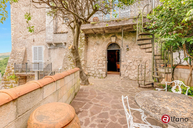 Palazzo storico in vendita a Falvaterra