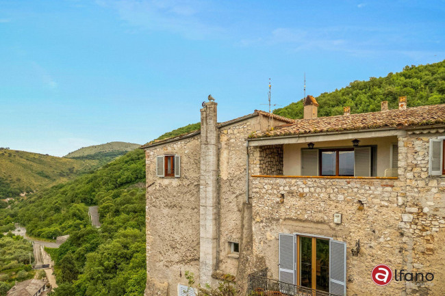 Palazzo storico in vendita a Falvaterra