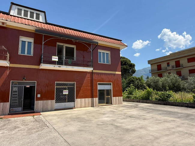 Locale commerciale in vendita a Roccasecca