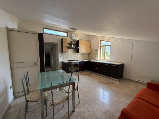 House in Roccasecca - Image 2