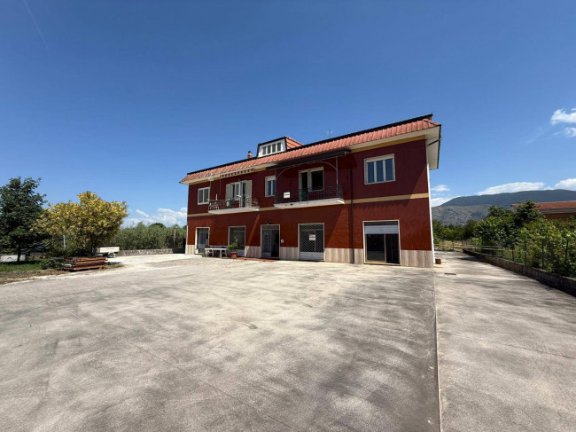 Apartment in Roccasecca - Image 3