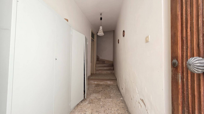 House in Arce - Image 4