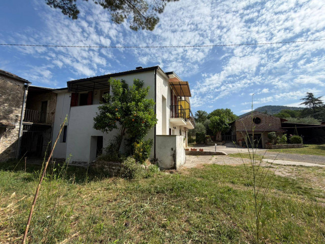 soluzione semiindipendente in vendita a Arce