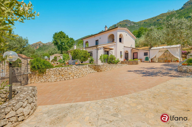 Villa in vendita a Castrocielo