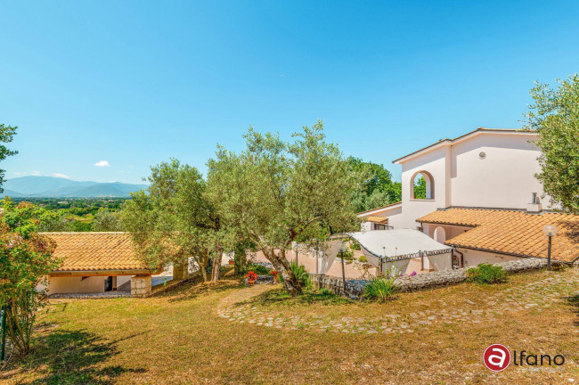 Villa in vendita a Castrocielo